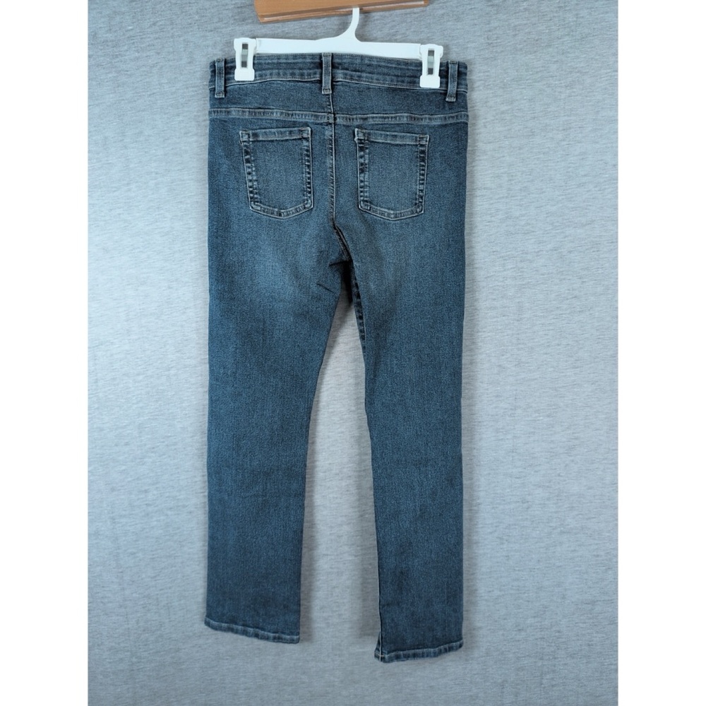Amazon Essentials Bootcut Jeans - Picture 6 of 12